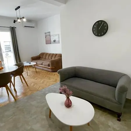 Stylish Spacious Apt At The Centre Of Monastiraki Athens Exterior photo