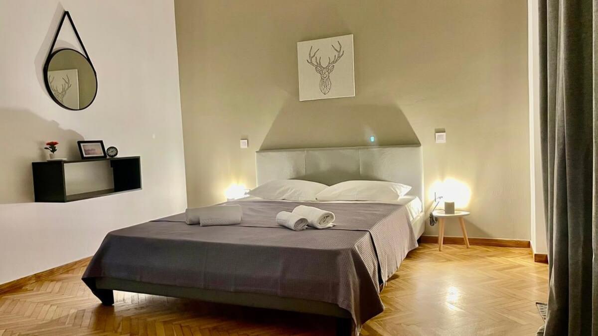 Stylish Spacious At The Centre Of Monastiraki * Athens