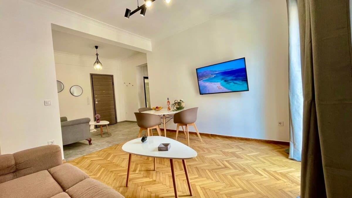 Stylish Spacious At The Centre Of Monastiraki Apartment Athens